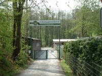Eingang des Waldpädagogischen Zentrums